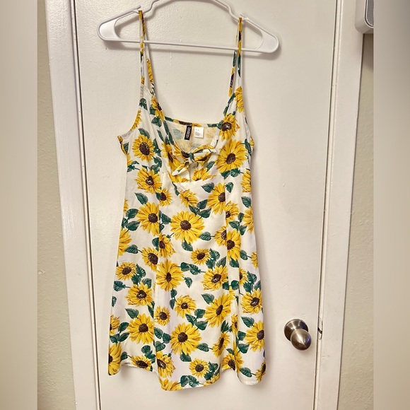 Divided Sunflower Print Top ZIZE XS 100% VISCOSE - Picture 1 of 5